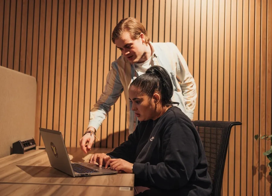 Werken als administratief medewerker bij Yource