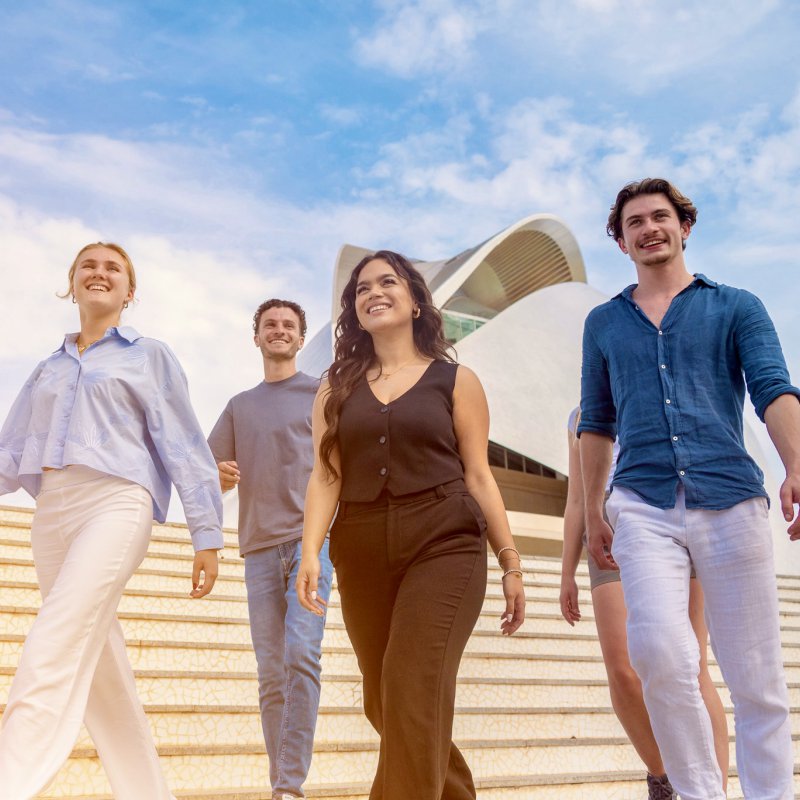 Klantcontact medewerkers Yource lopen door Valencia