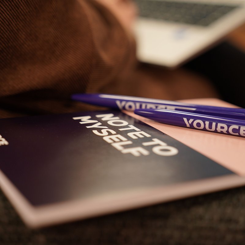 Notitieblok en pen van yource 